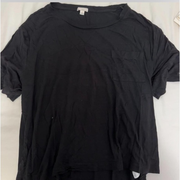 GAP Tops - Gap black tee shirt